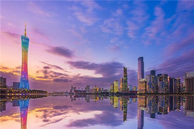 广州商务模特市场潜力巨大，高薪机会无限！